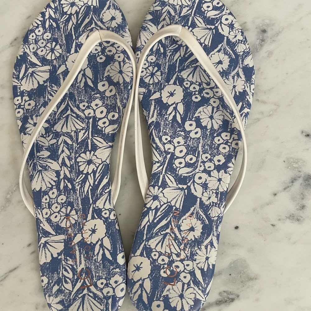 Lauren Conrad  sandals size 8 medium